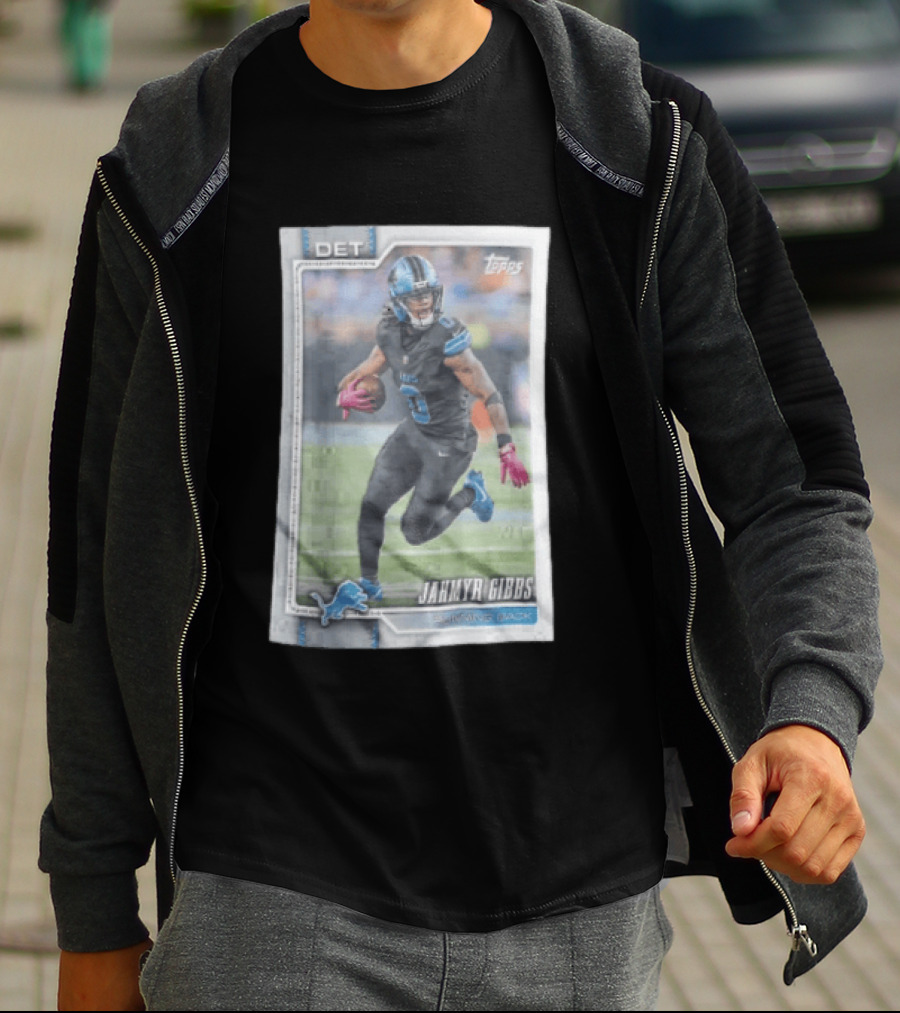 DET 2026 Topps Jahmyr Gibbs Detroit Lions Running Back T-Shirt