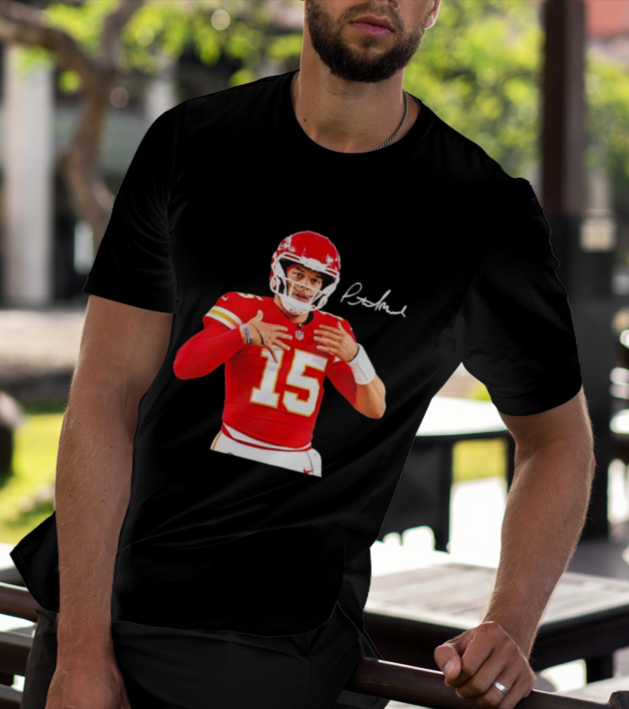 Patrick Mahomes Kansas City Chiefs Number 15 Autograph NFL Quarterback T-Shirt