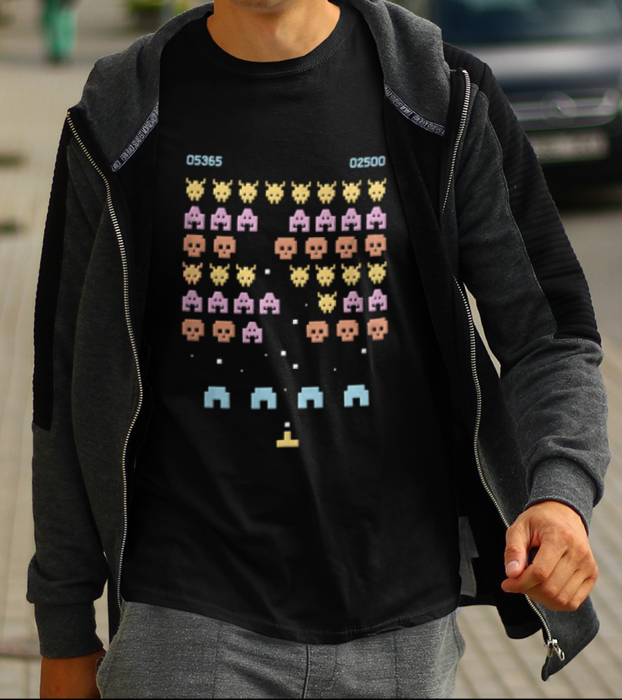 05365 02500 Pixel Space Invaders Arcade Shooter Game Screen Retro Nostalgia T-Shirt