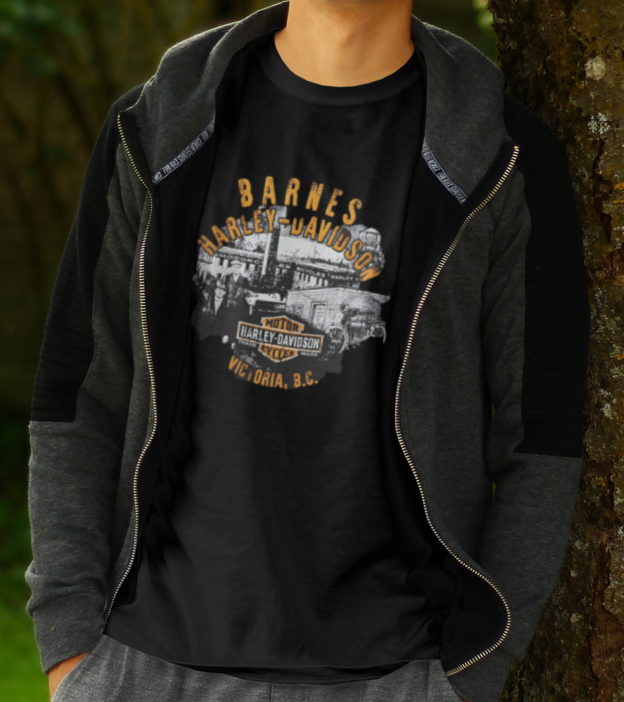 Barnes Harley Davidson Motor Cycles Victoria BC Distressed T-Shirt