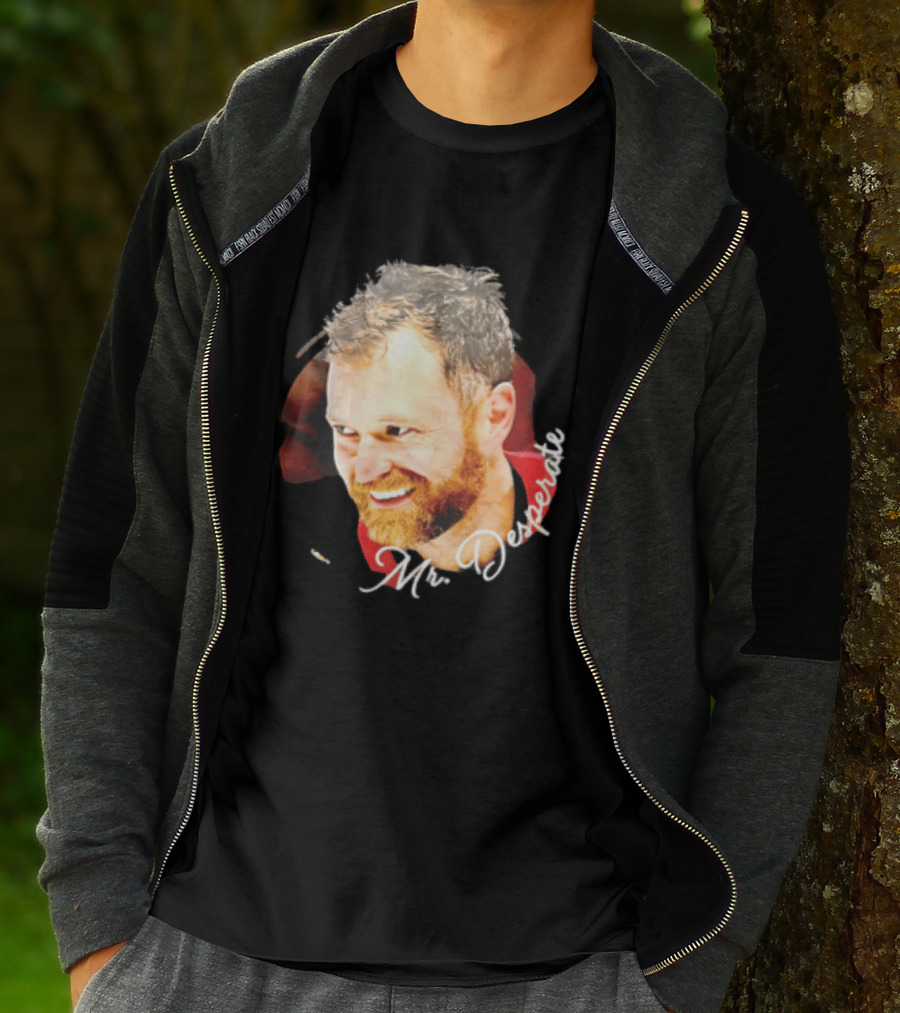 Mr Desperate Smiling Bearded Man Circular Photo T-Shirt