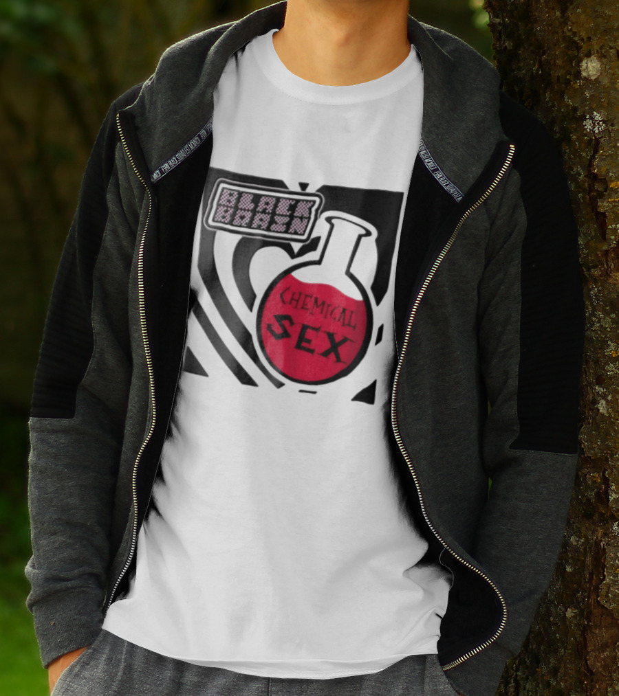 Black Brain Chemical Sex Halftone Heart Flask T-Shirt