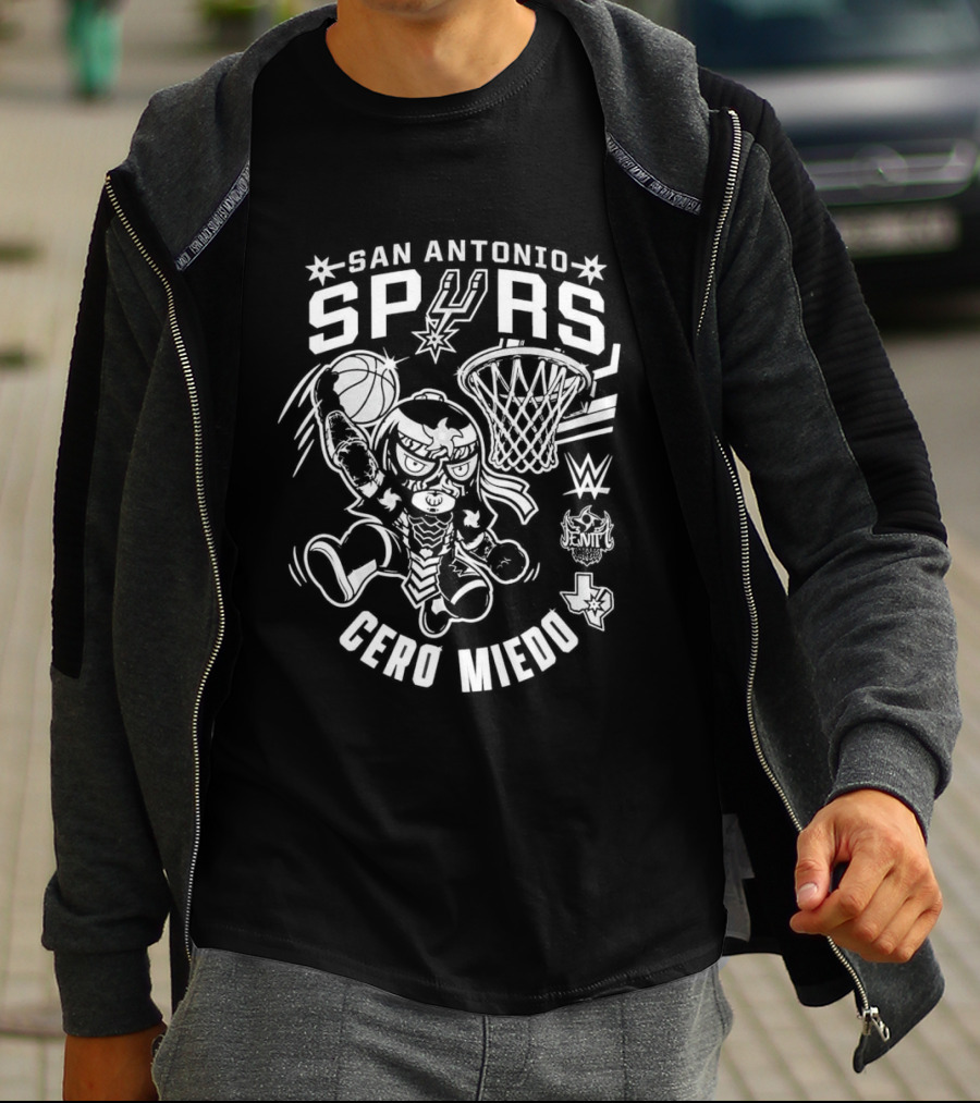 San Antonio Spurs Cero Miedo WWE Basketball 2026 Penta T-Shirt