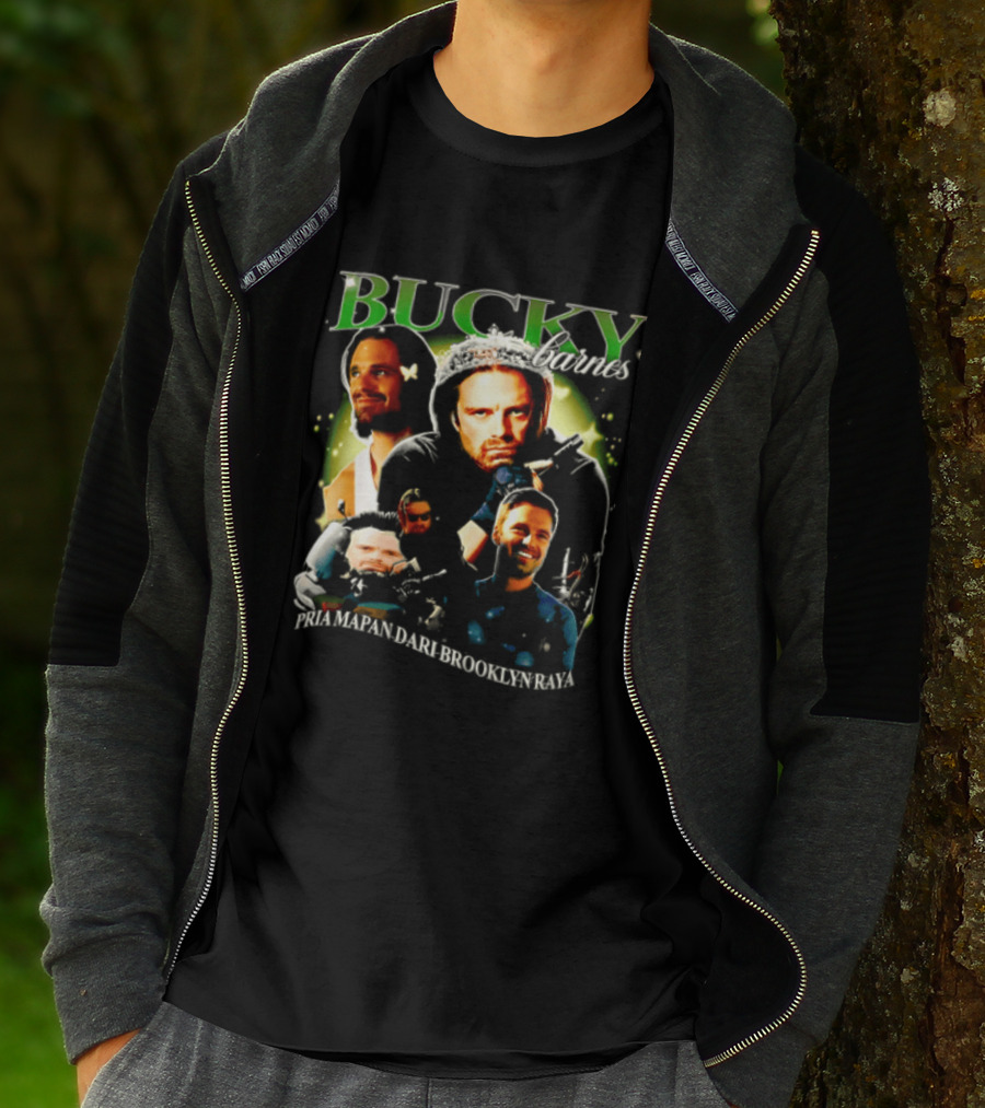 Bucky Barnes Sebastian Stan Pria Mapan Dari Brooklyn Raya Multiple Photos Crown Marvel T-Shirt