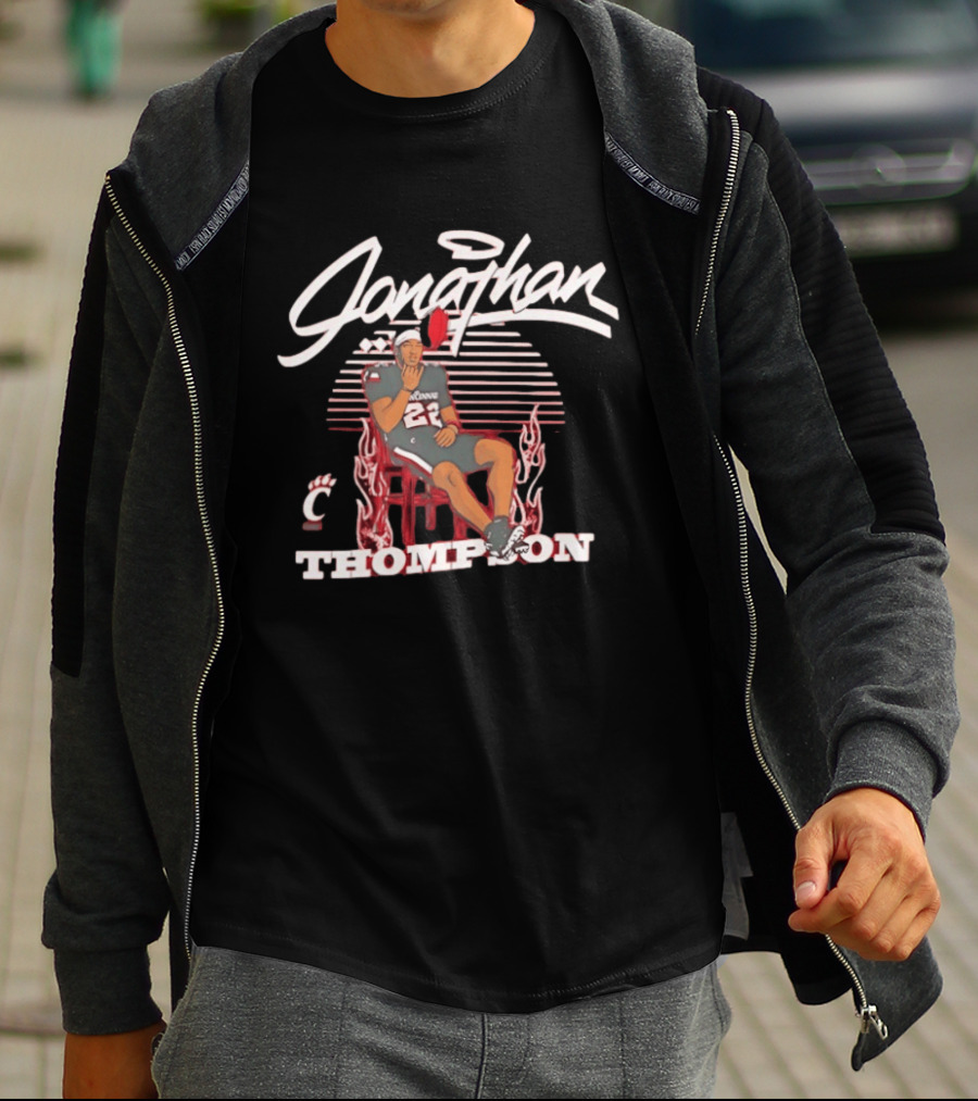 Jonathan Thompson Cincinnati Bearcats Football Player 22 Casual T-Shirt