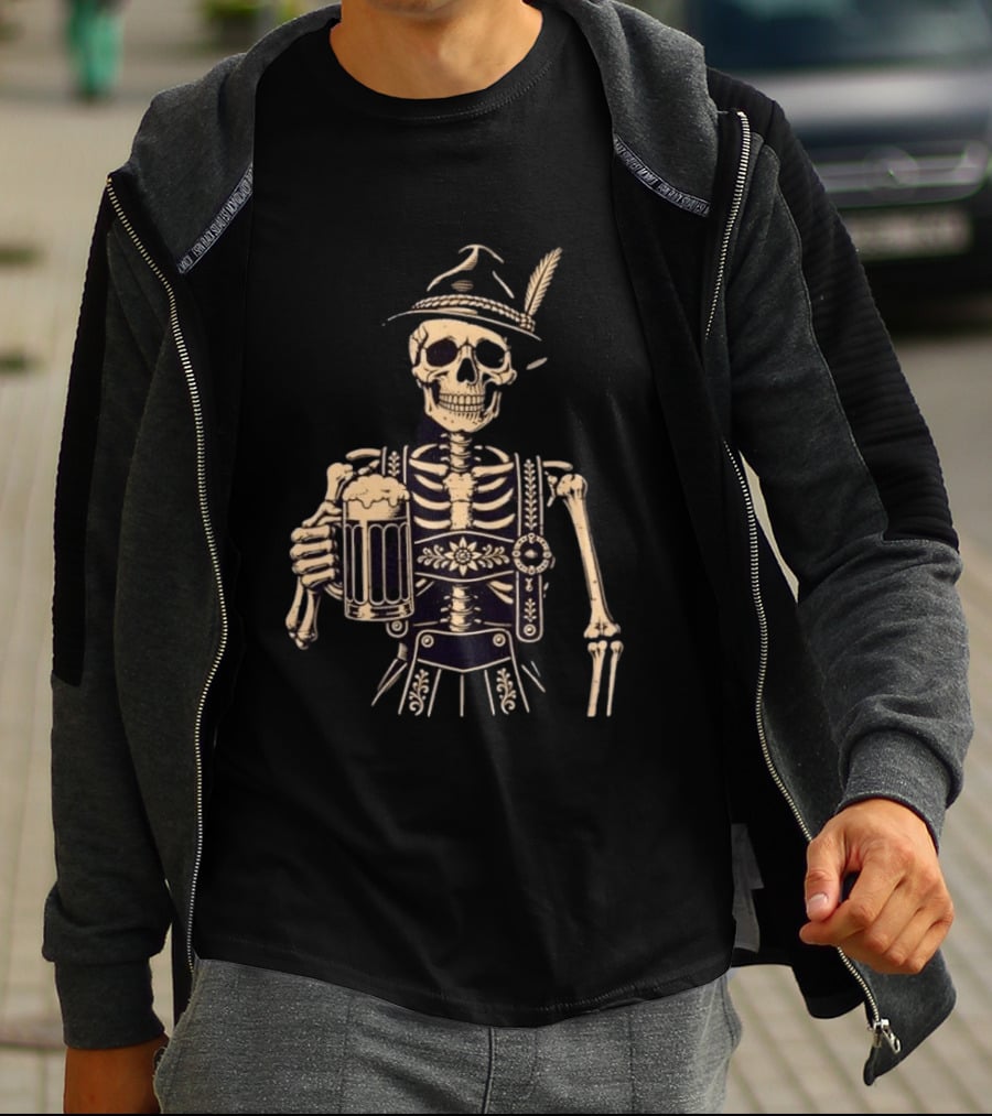 Oktoberfest Skeleton In Lederhosen With Beer And Bavarian Hat T-Shirt
