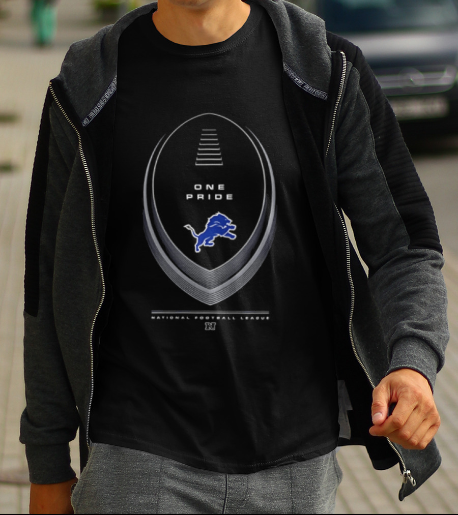 One Pride National Football League Lion T-Shirt