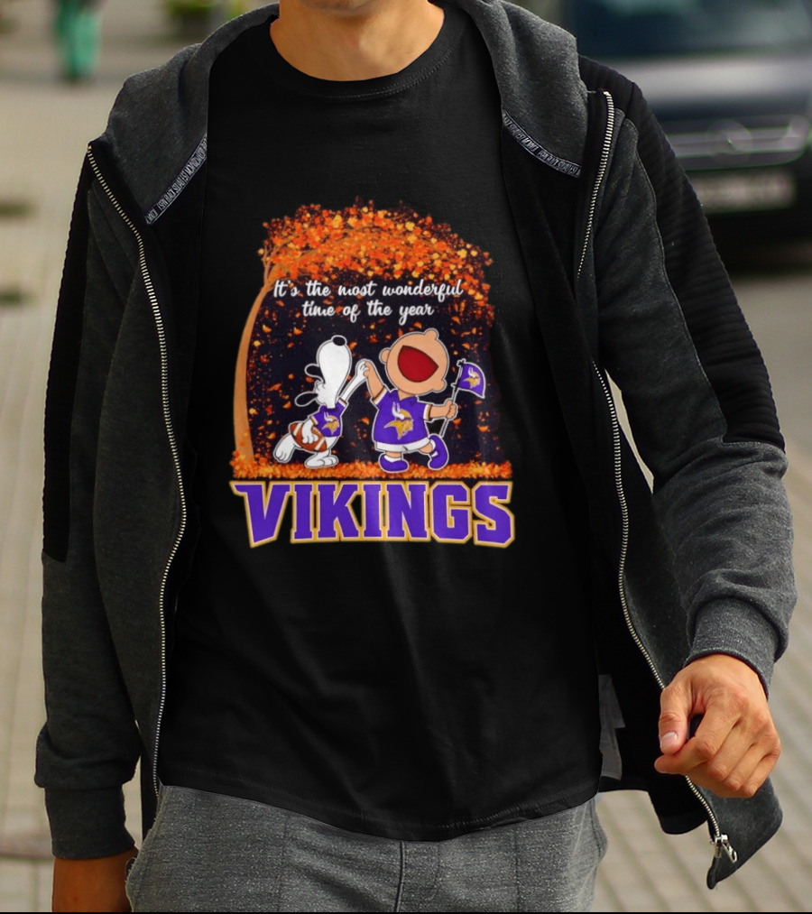 Snoopy Charlie Brown Dancing Minnesota Vikings It's The Most Wonderful Time Of The Year T-Shirt