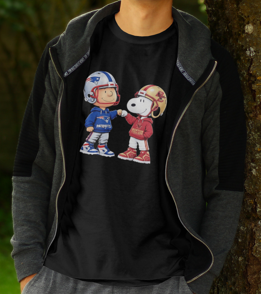 Snoopy Charlie Brown Patriots Boston College Eagles Fist Bump T-Shirt