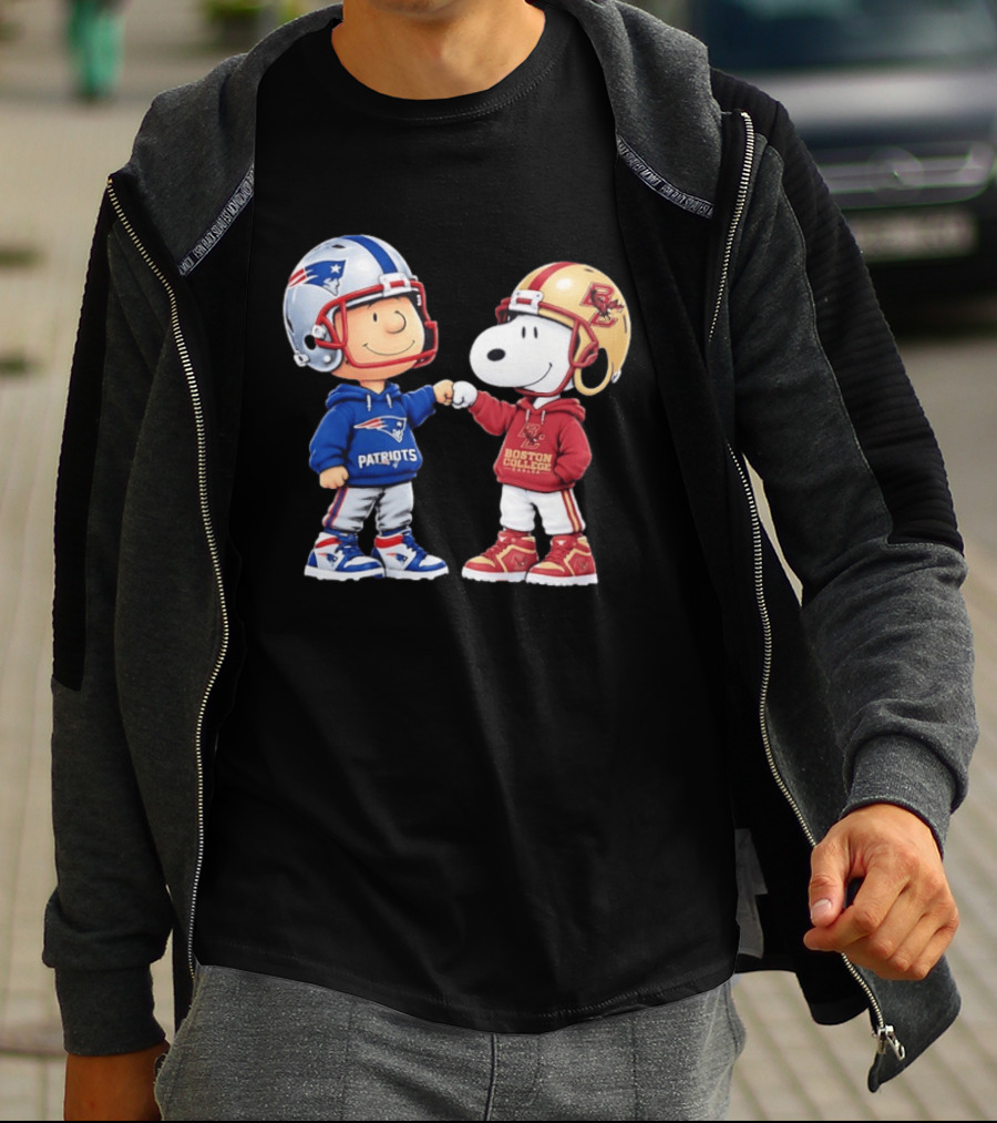 Snoopy Charlie Brown Patriots Boston College Eagles Fist Bump T-Shirt