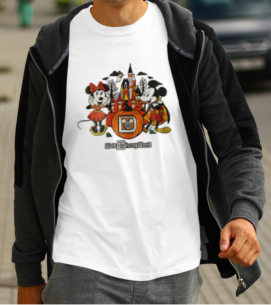 Walt Disney World Halloween Minnie Mouse Mickey Castle Pumpkin T-Shirt