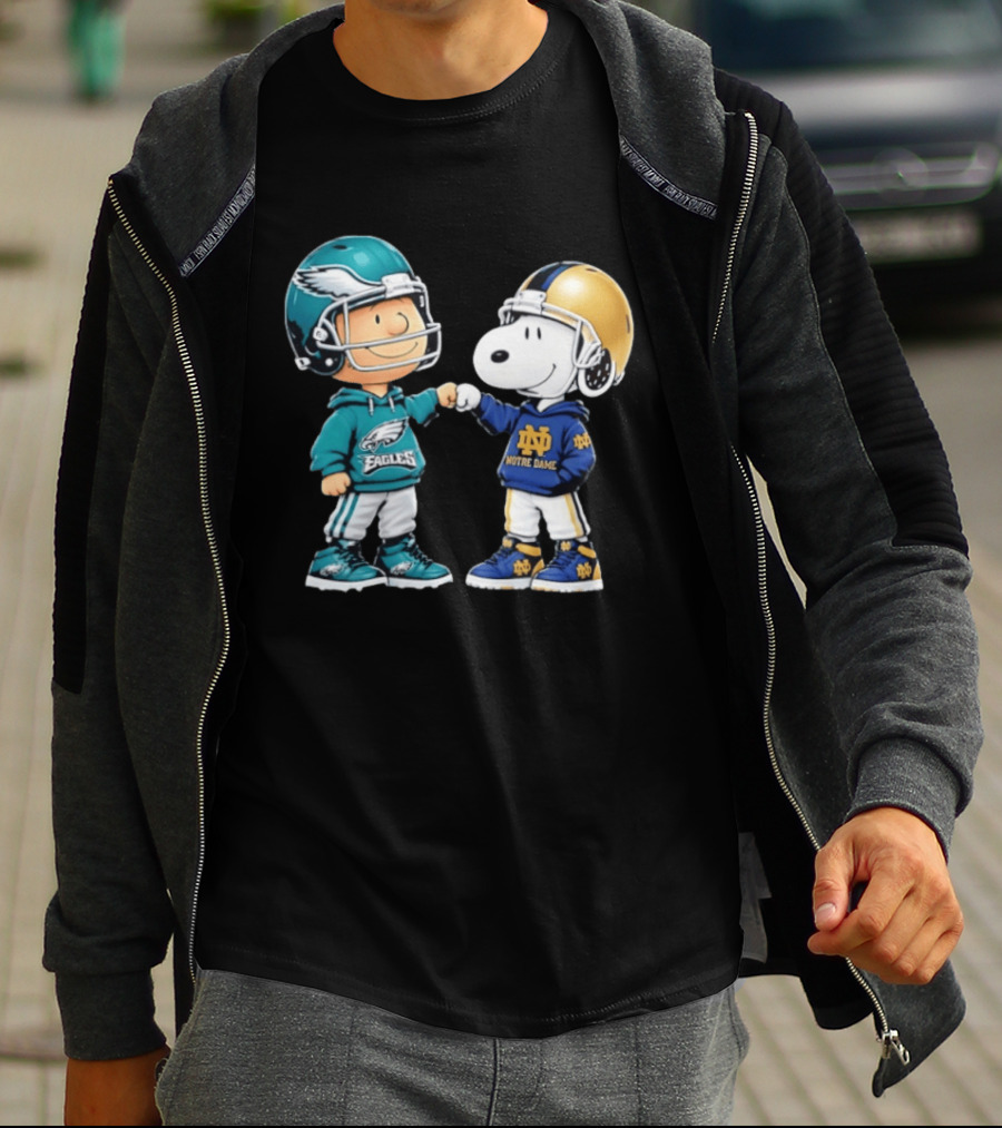 Peanuts Characters In Philadelphia Eagles Vs Notre Dame Fighting Irish Helmets T-Shirt