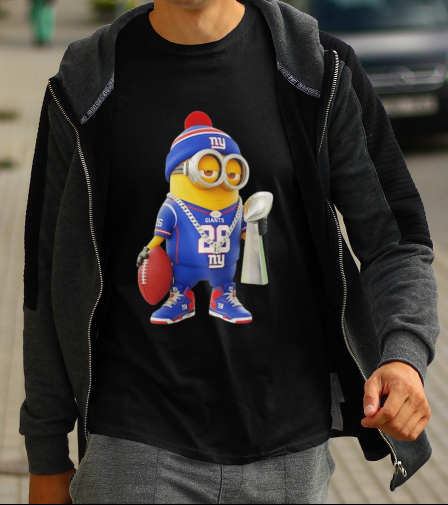 Minion In New York Giants Jersey With Football Trophy And Beanie T-Shirt