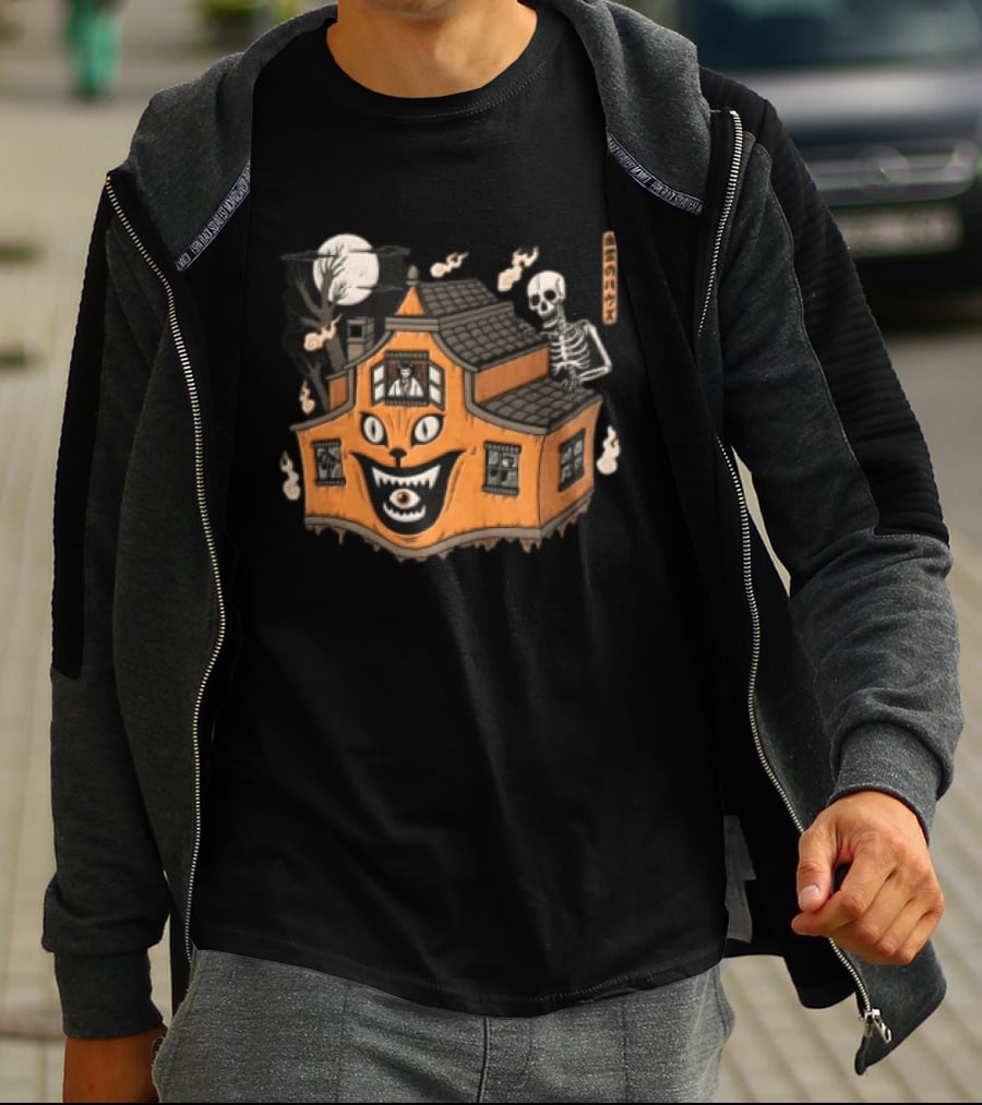 Skeleton Moon Haunted House Cat Face Halloween T-Shirt