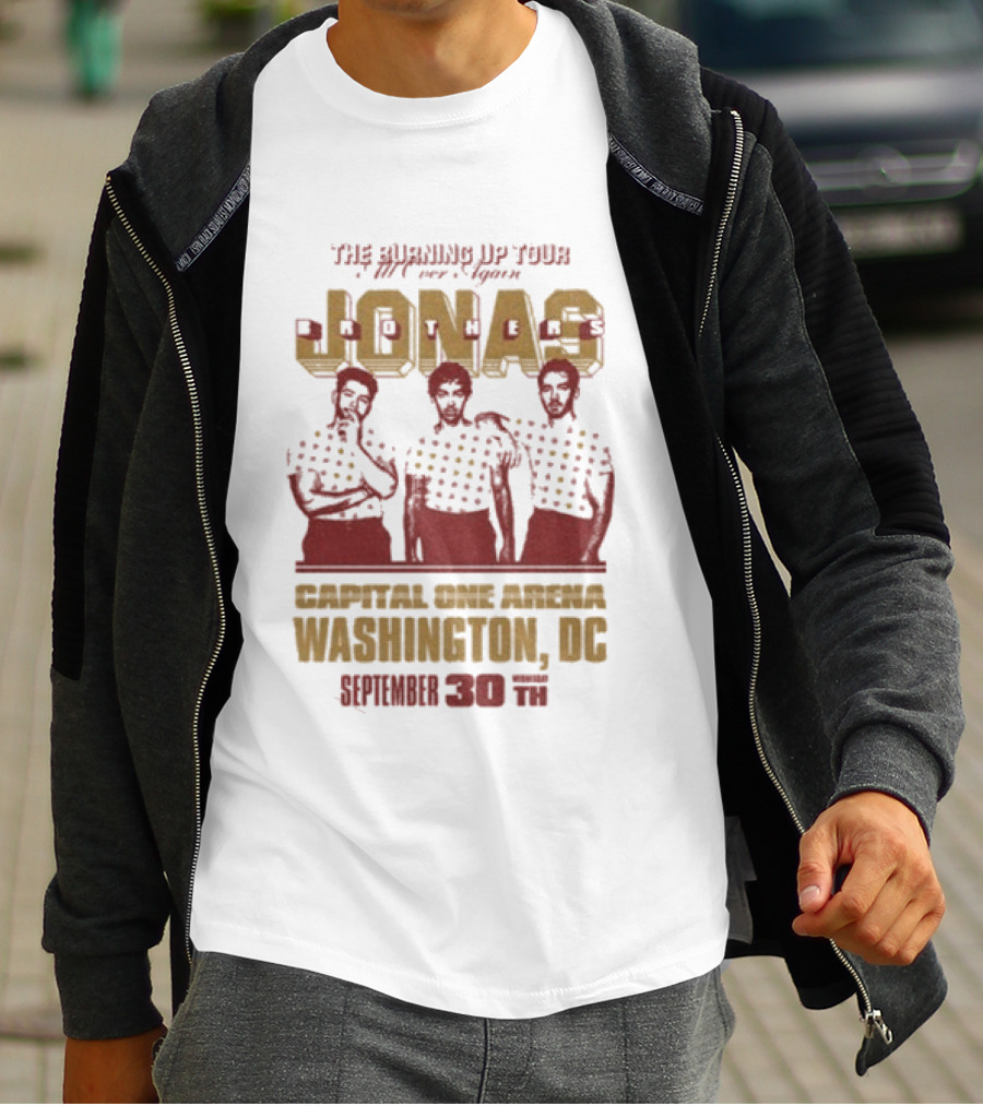 Jonas Brothers Live Tour Capital One Arena Washington DC April 30 T-Shirt