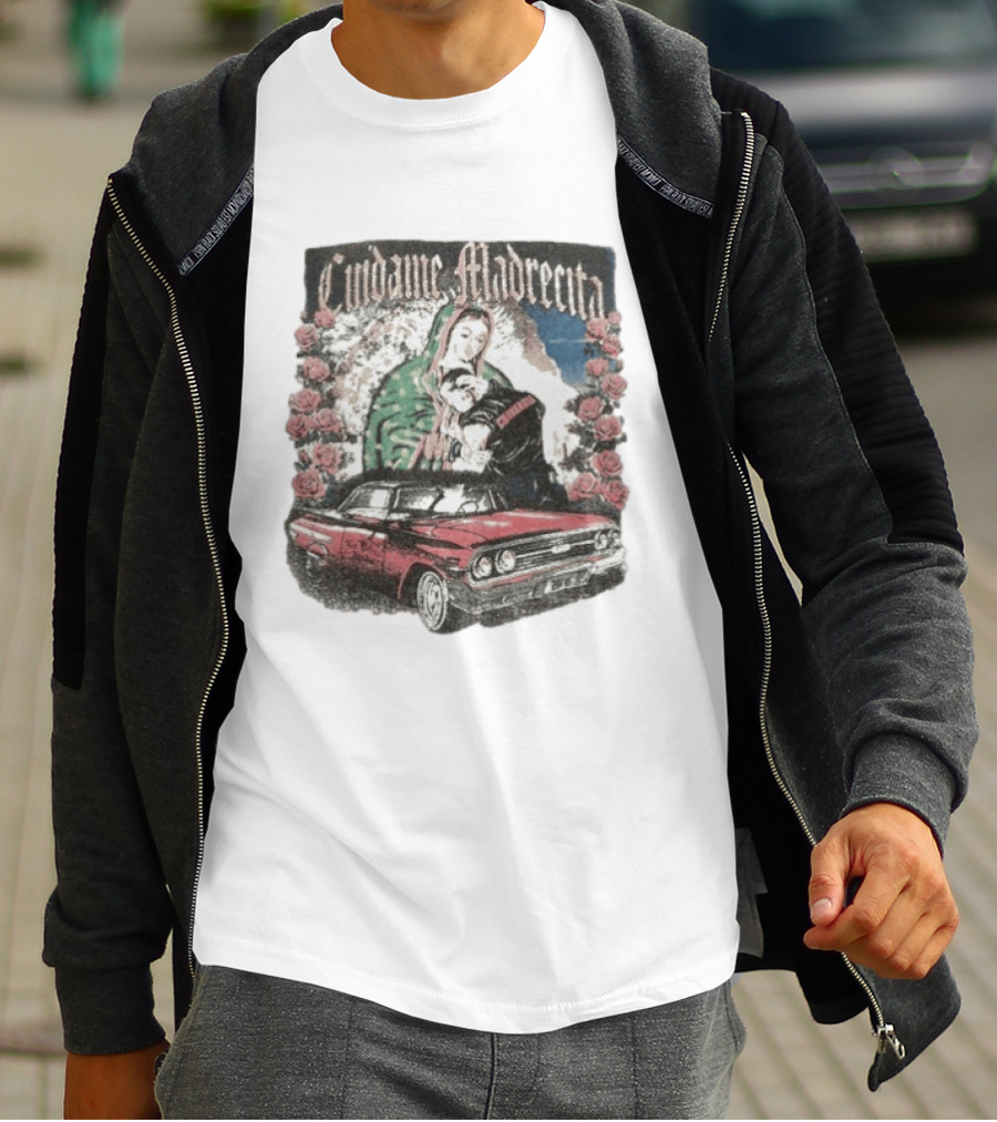 Cuidame Madrecita Red Classic Car With Roses And Religious T-Shirt