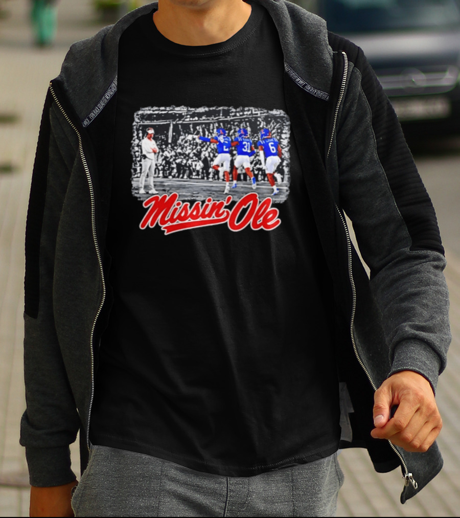 Missin' Ole Mississippi Football Scene With Players And Coach T-Shirt