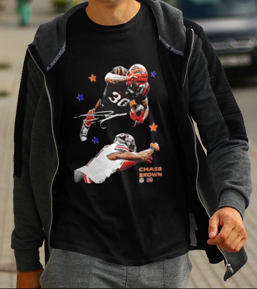 Cincinnati Bengals Chase Brown 30 Running Football Player With Stars T-Shirt