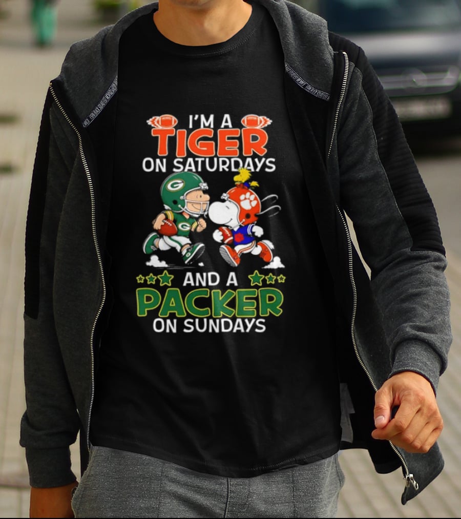 I'm A Tiger On Saturdays And A Packer On Sundays Charlie Brown Snoopy T-Shirt