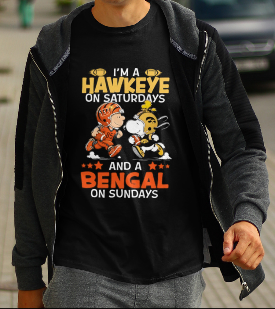 Iowa Hawkeyes Saturdays And Cincinnati Bengals Sundays Snoopy Charlie Brown T-Shirt