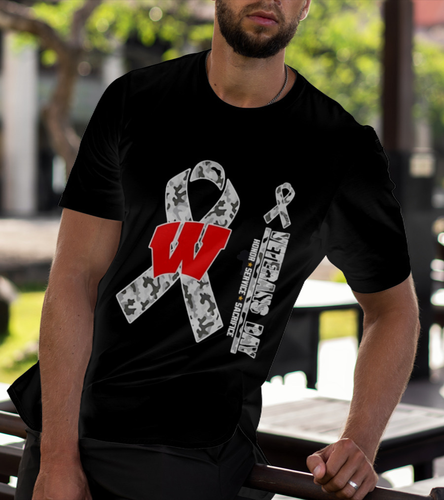 Wisconsin Badgers 2026 Veterans Day Camouflage Ribbon Honor Service Sacrifice T-Shirt