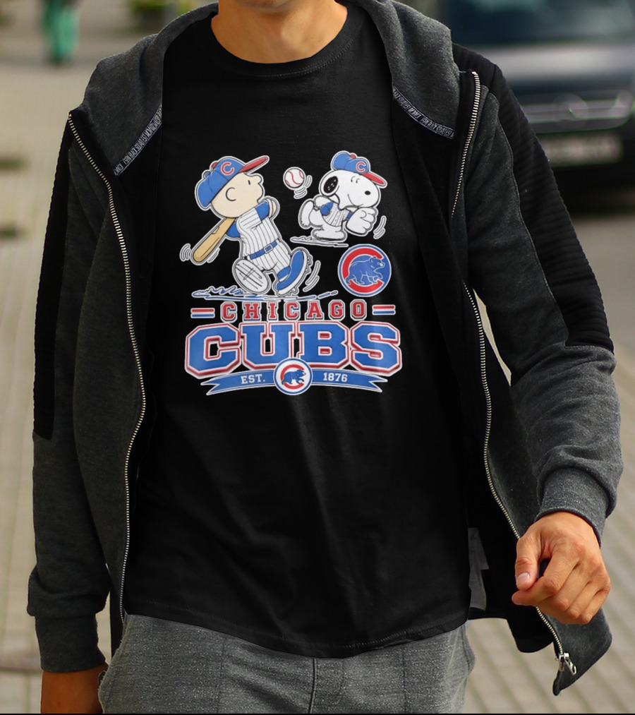 Peanuts Charlie Brown Snoopy Chicago Cubs Baseball Est 1876 T-Shirt