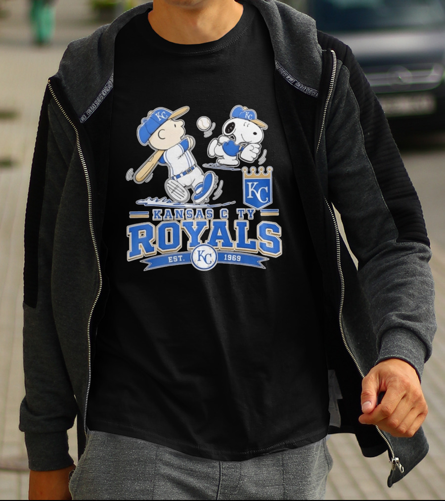 Peanuts Charlie Brown Snoopy Kansas City Royals Baseball KC Est 1969 T-Shirt
