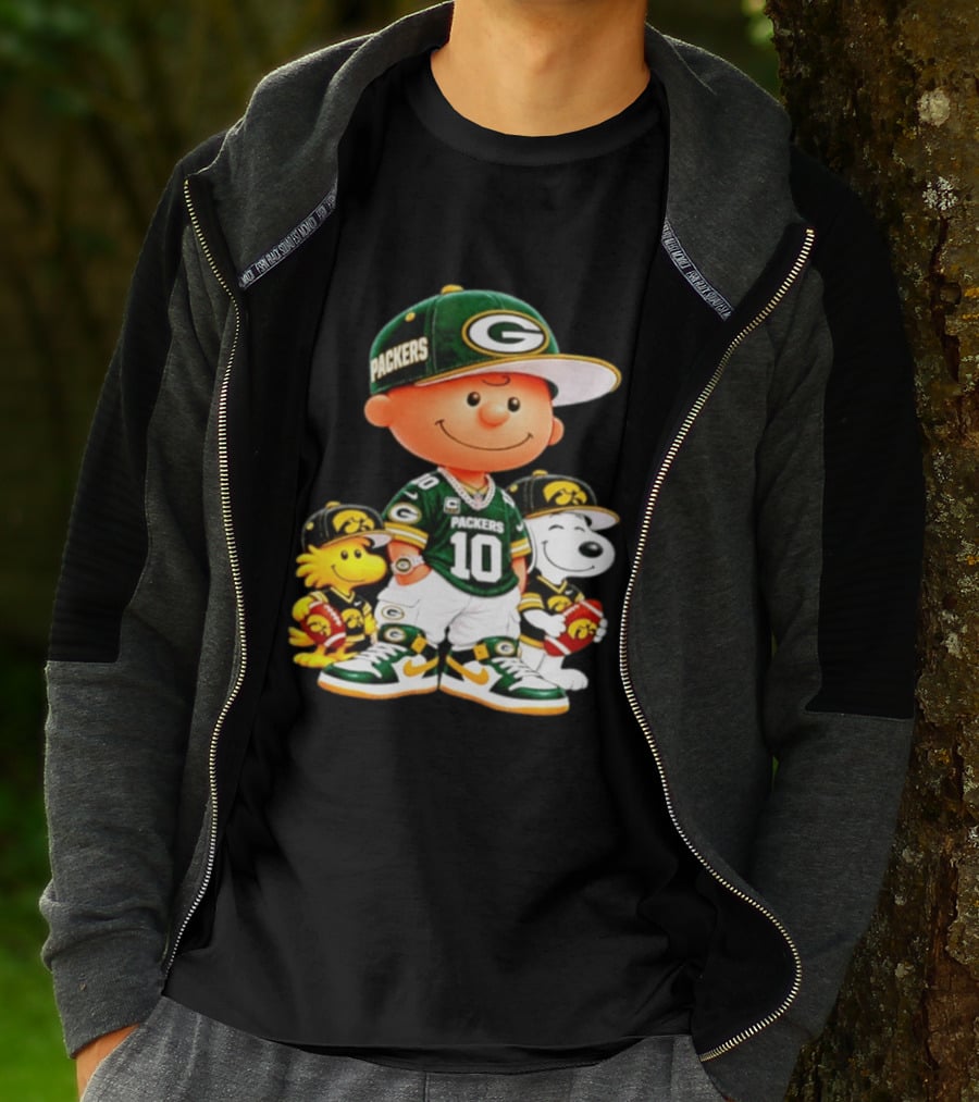 Charlie Brown Snoopy Woodstock Green Bay Packers 10 Jersey Football Fan T-Shirt