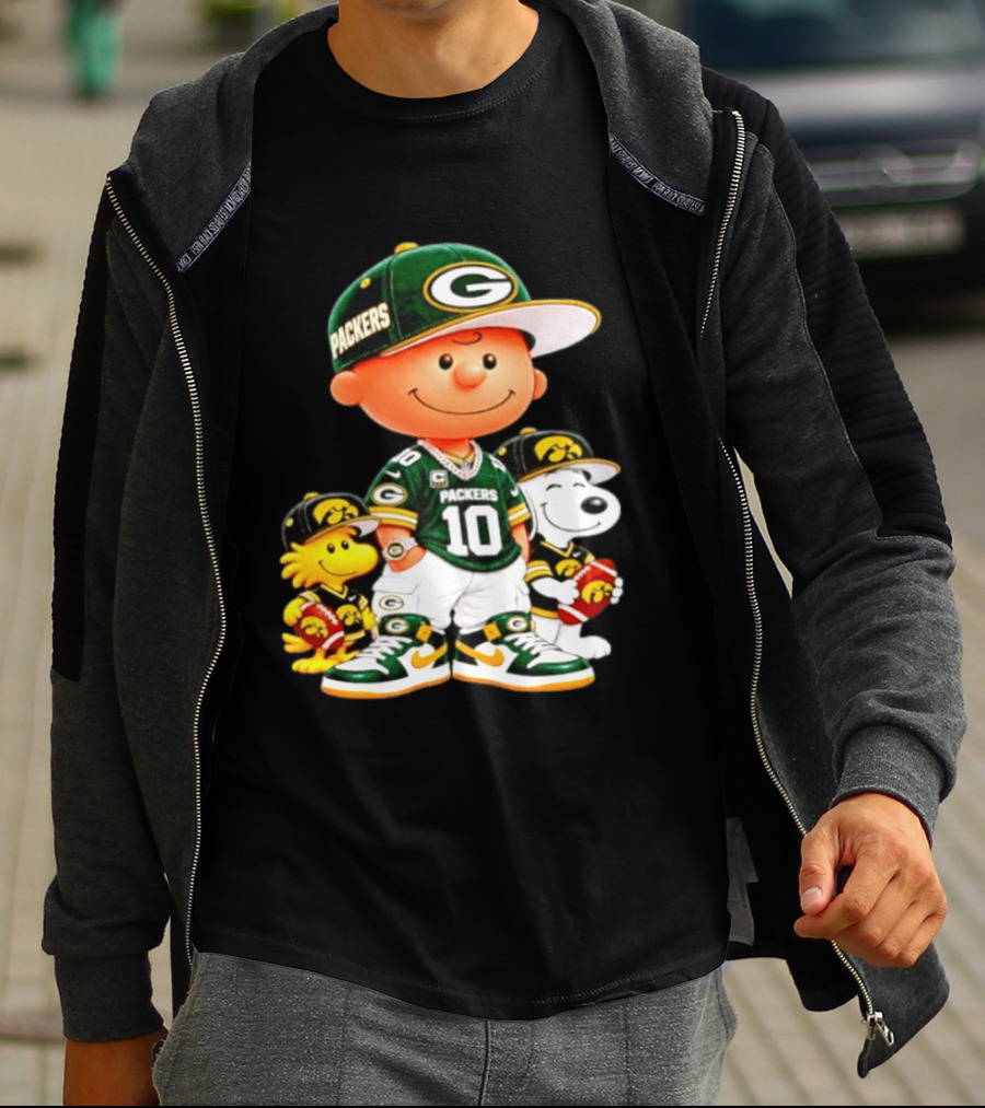 Charlie Brown Snoopy Woodstock Green Bay Packers 10 Jersey Football Fan T-Shirt