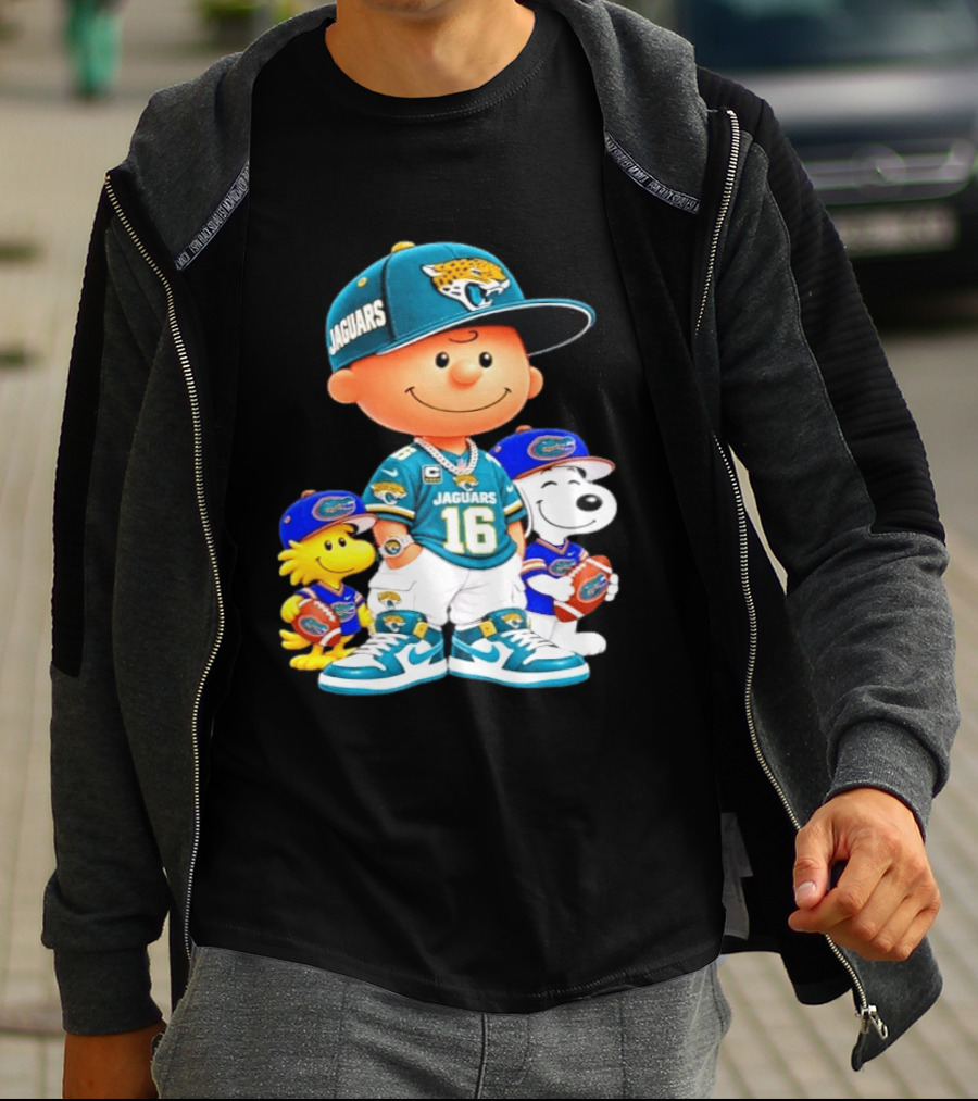 Charlie Brown With Snoopy And Woodstock Jacksonville Jaguars 16 Jersey Peanuts Football Fan Gear T-Shirt