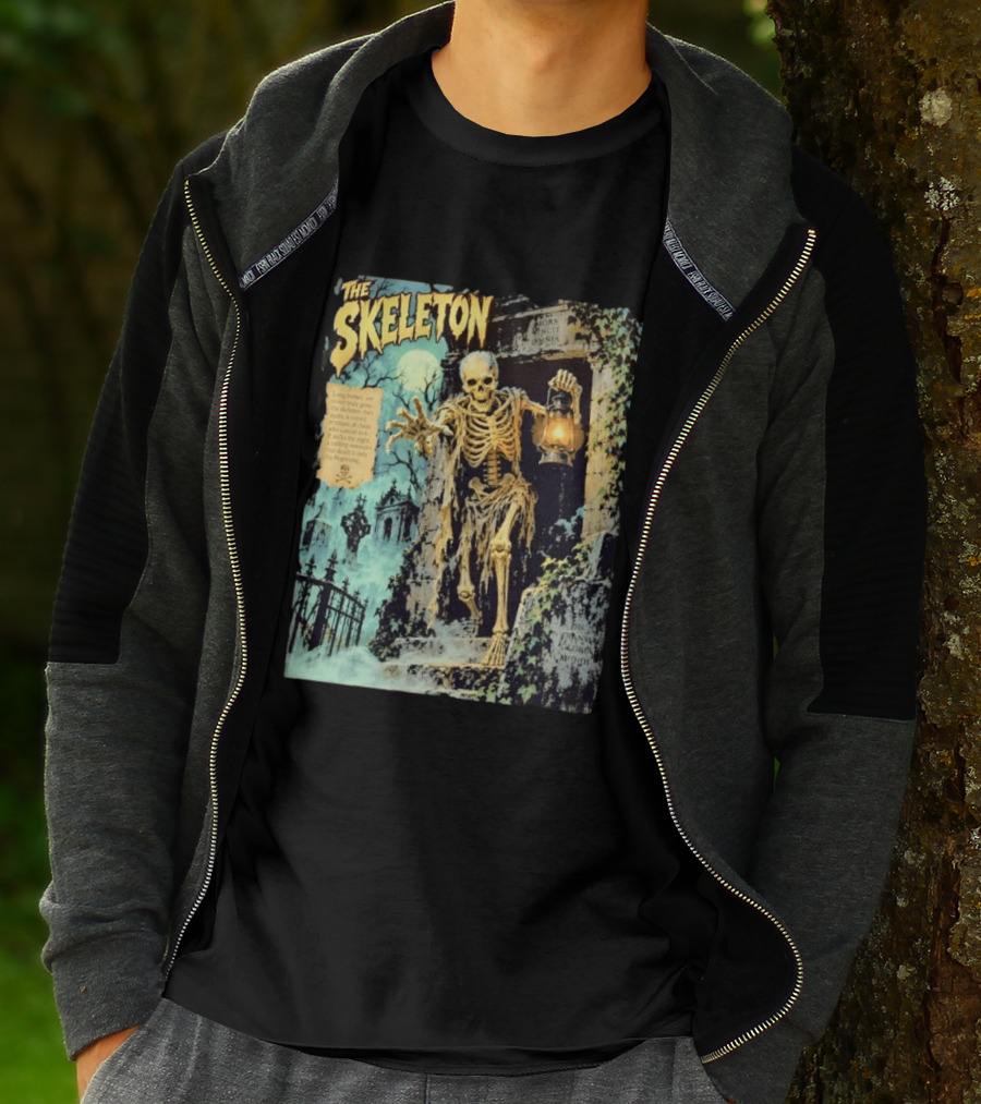 The Skeleton Mors Vincit Omnia Sic Transit Gloria Mundi Lantern Night Scene T-Shirt