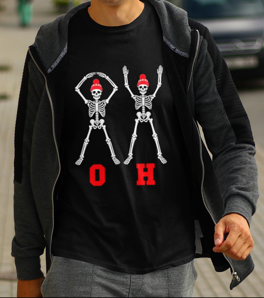 Ohio Skeleton Couple Halloween With Red Hats O H Formation T-Shirt
