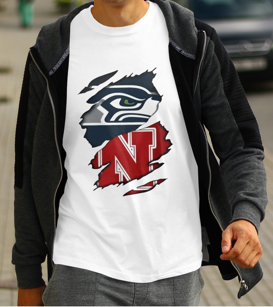 Seattle Seahawks And Nebraska Cornhuskers Split Torn Fabric Blend T-Shirt