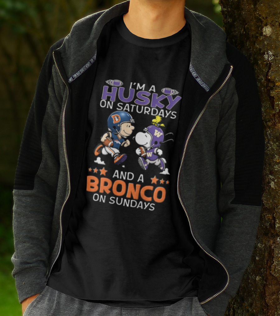 I'm A Husky On Saturdays And A Bronco On Sundays Charlie Brown Snoopy Woodstock NCAAF Football Fans T-Shirt