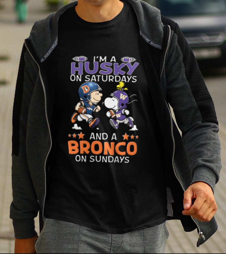 I'm A Husky On Saturdays And A Bronco On Sundays Charlie Brown Snoopy Woodstock NCAAF Football Fans T-Shirt
