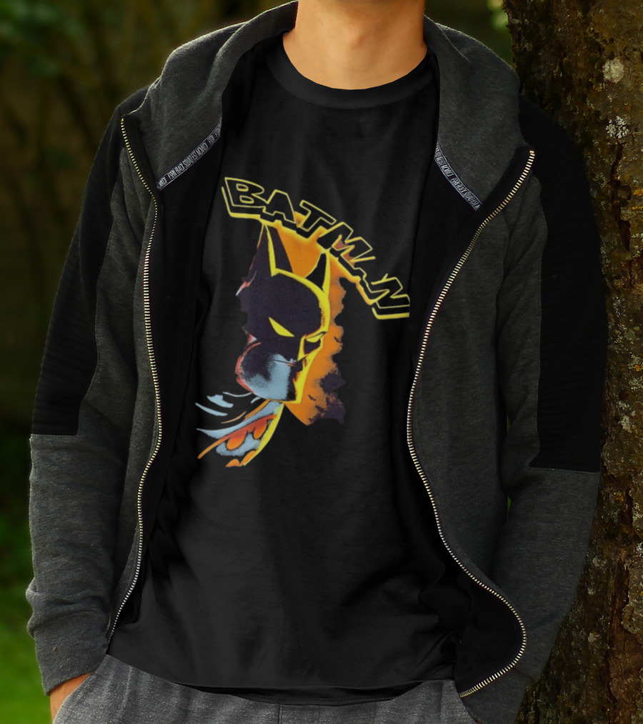 Batman DC Comics Superhero Dark Knight Iconic Mask T-Shirt