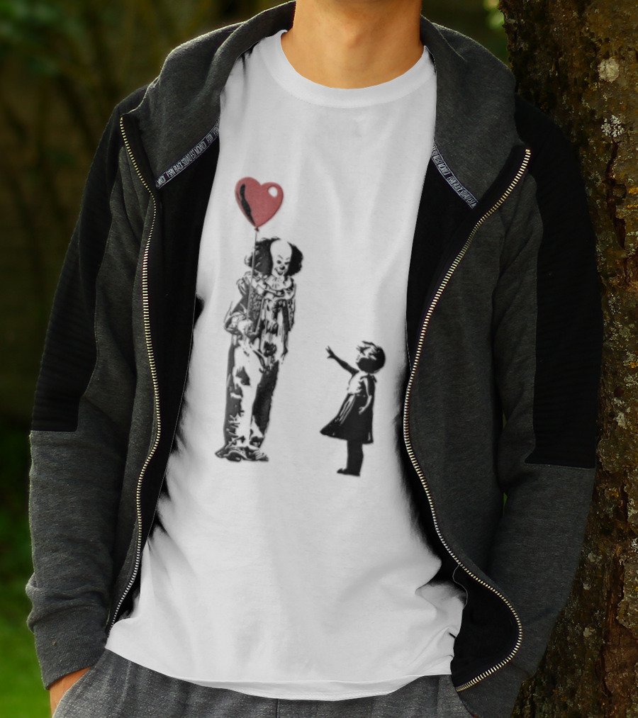 Pennywise Clown And Child With Red Heart Balloon T-Shirt