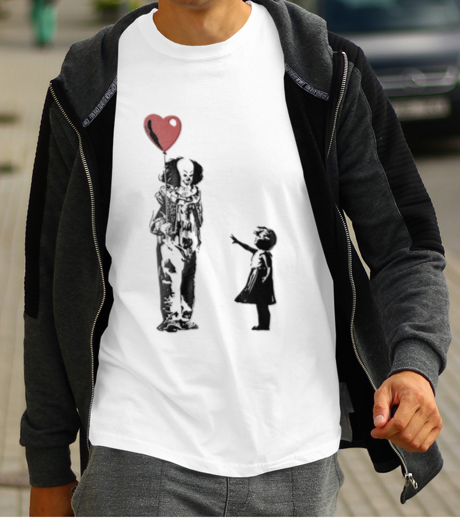 Pennywise Clown And Child With Red Heart Balloon T-Shirt