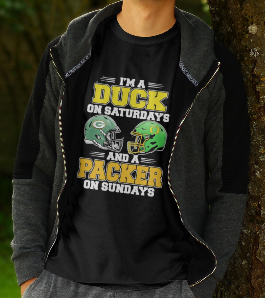 I'm A Duck On Saturdays And A Packer On Sundays Green Bay Oregon Football Helmets T-Shirt