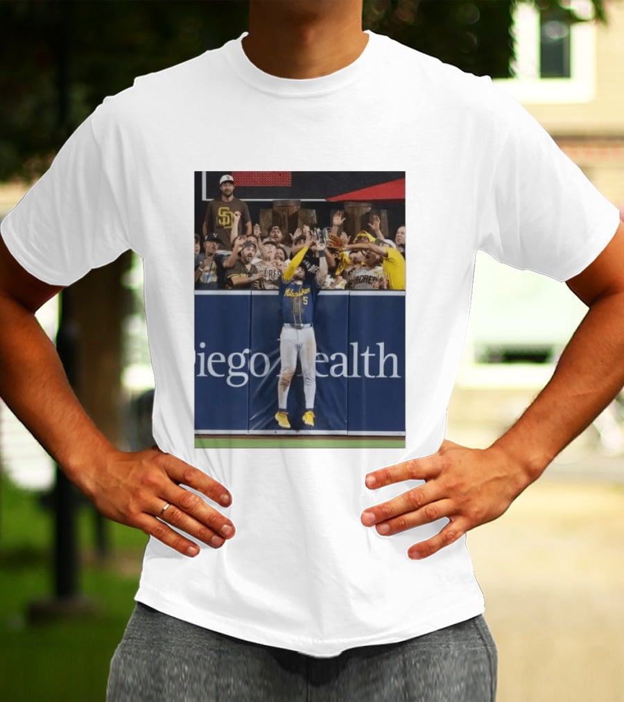 Milwaukee Brewers Garrett Mitchell Incredible Game Saving Catch Padres Fans T-Shirt