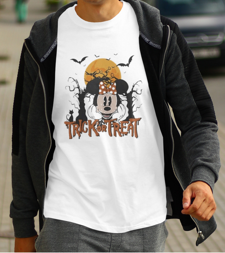 Minnie Mouse Halloween Trick Or Treat Bats And Orange Moon T-Shirt