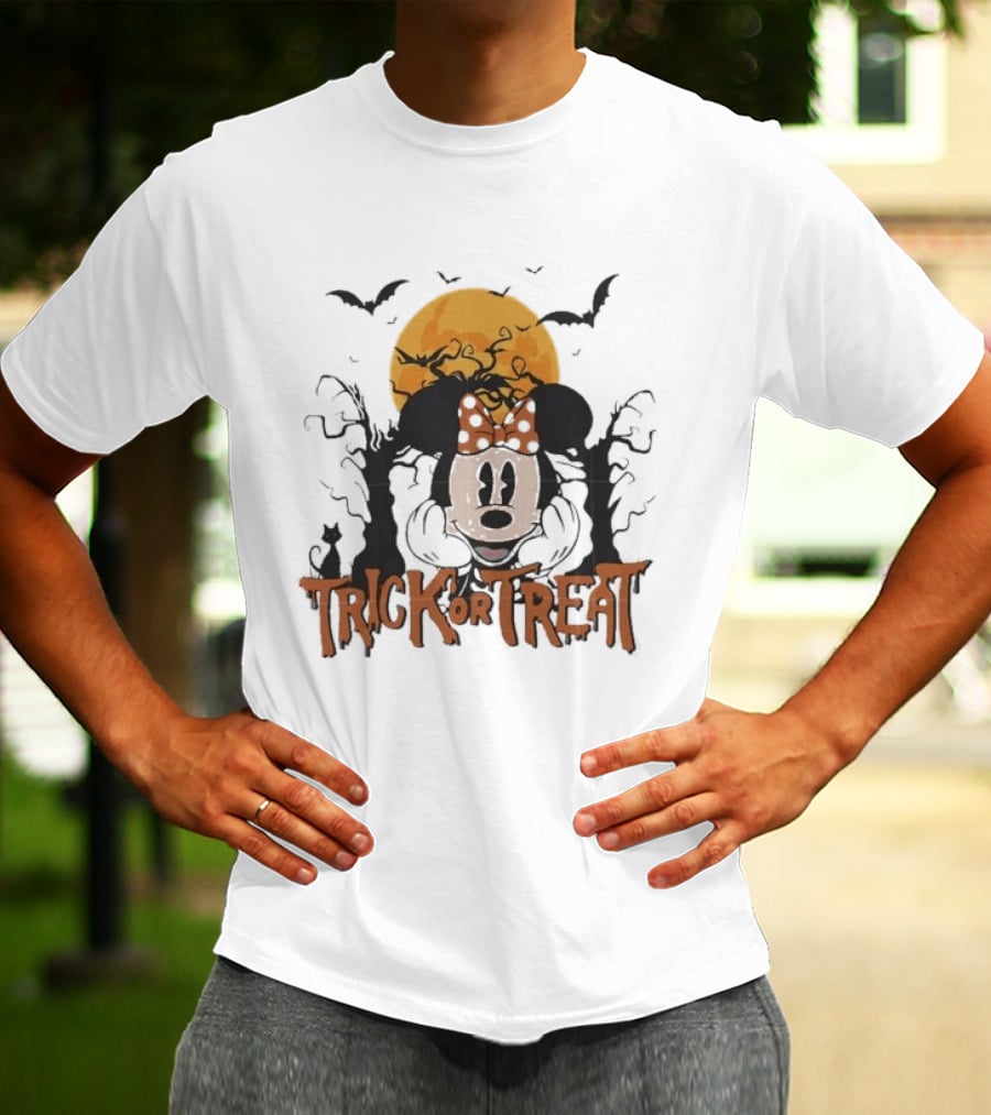 Minnie Mouse Halloween Trick Or Treat Bats And Orange Moon T-Shirt