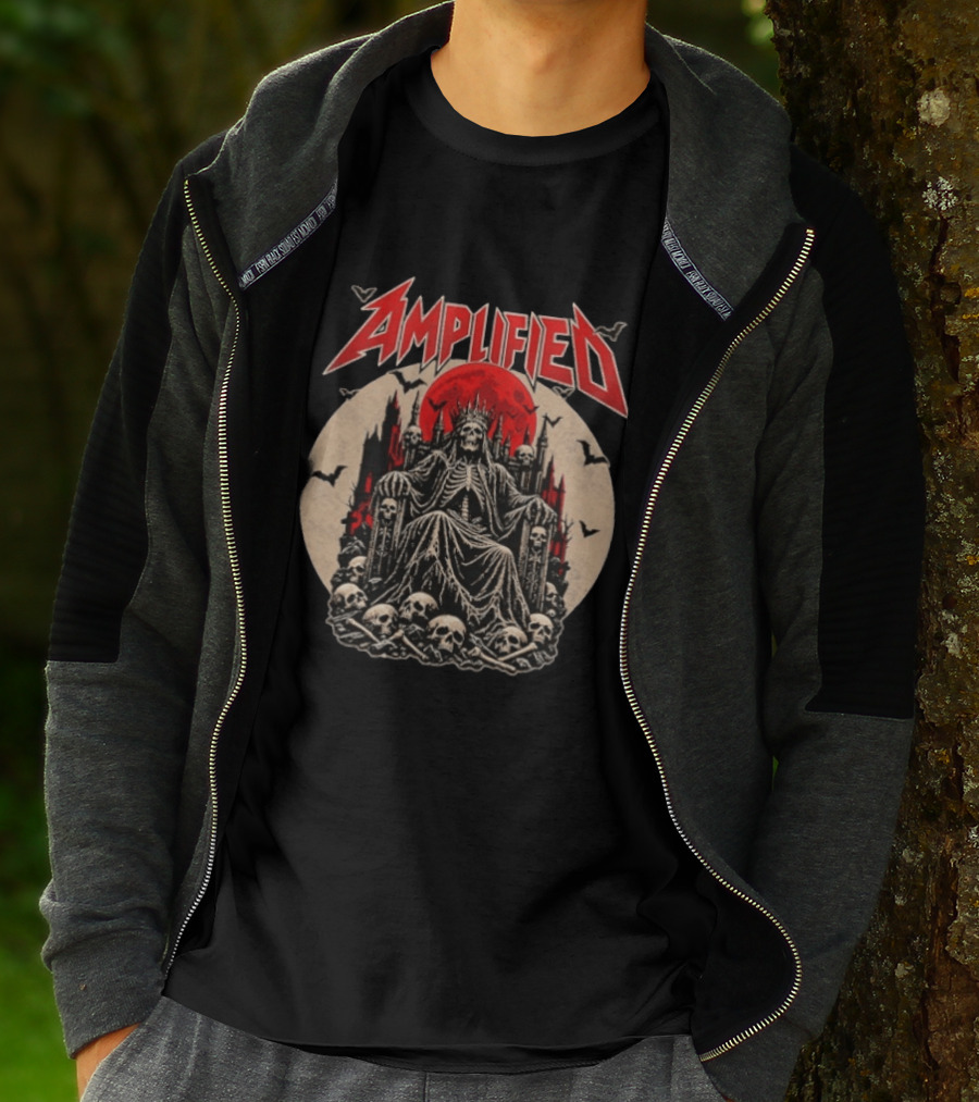 Amplified King Of Skulls Throne Undead Bats Gothic Red Moon T-Shirt