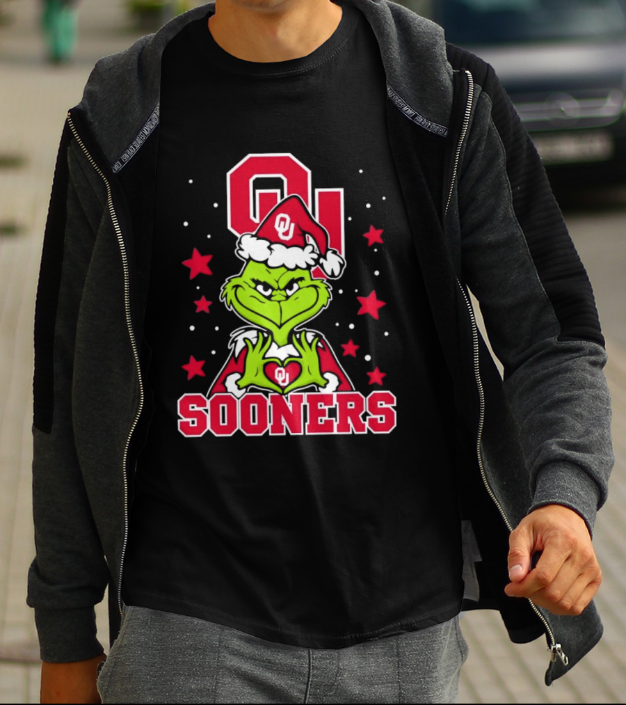 Oklahoma Sooners Grinch Christmas Heart Hands OU Santa Hat T-Shirt