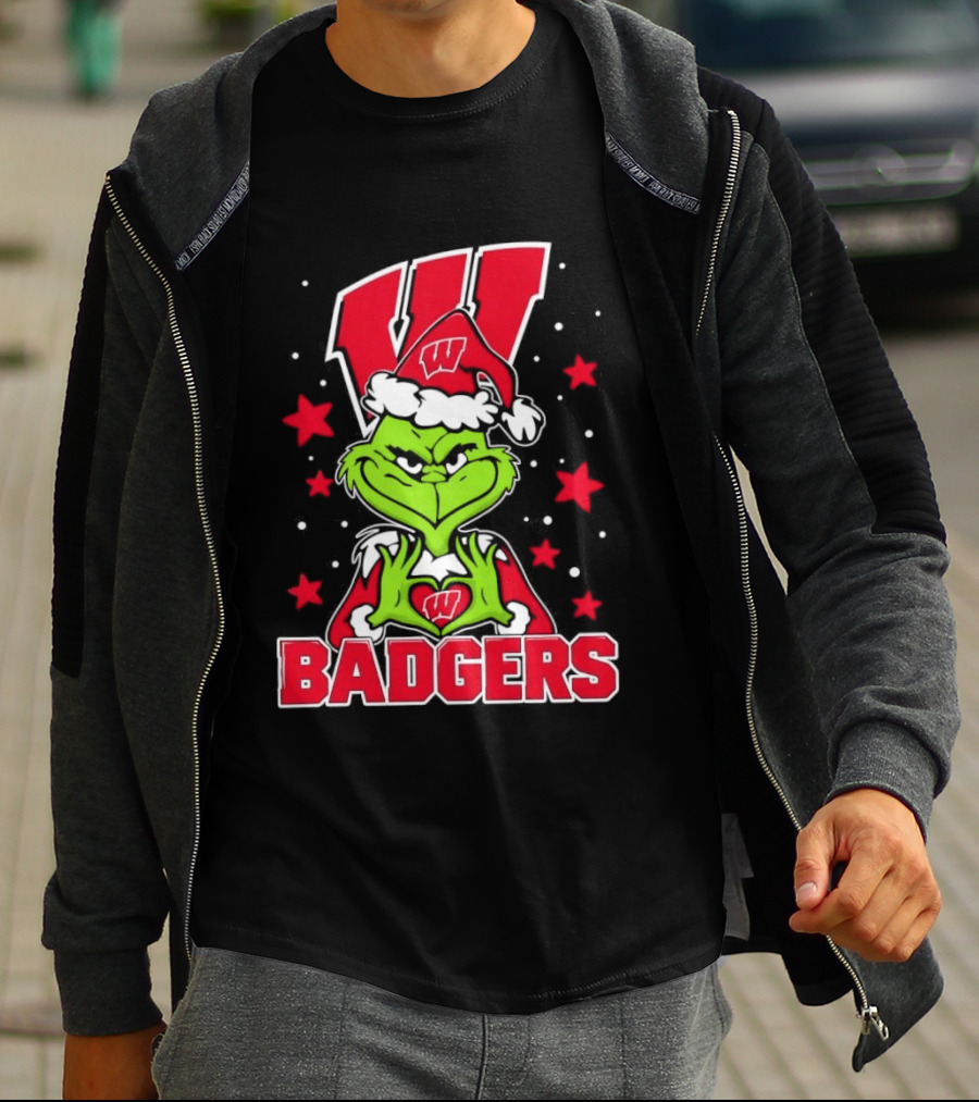Grinch Wearing Wisconsin Badgers Hat Christmas Sports Fan T-Shirt