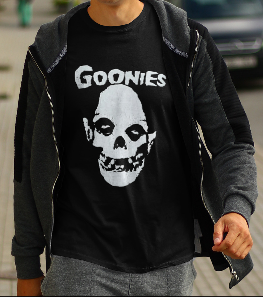 GOONIES Skull T-Shirt