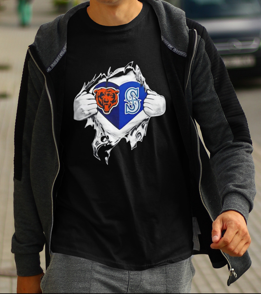 Chicago Bears Seattle Mariners Heart Ripping Through Chest Sports Fan T-Shirt