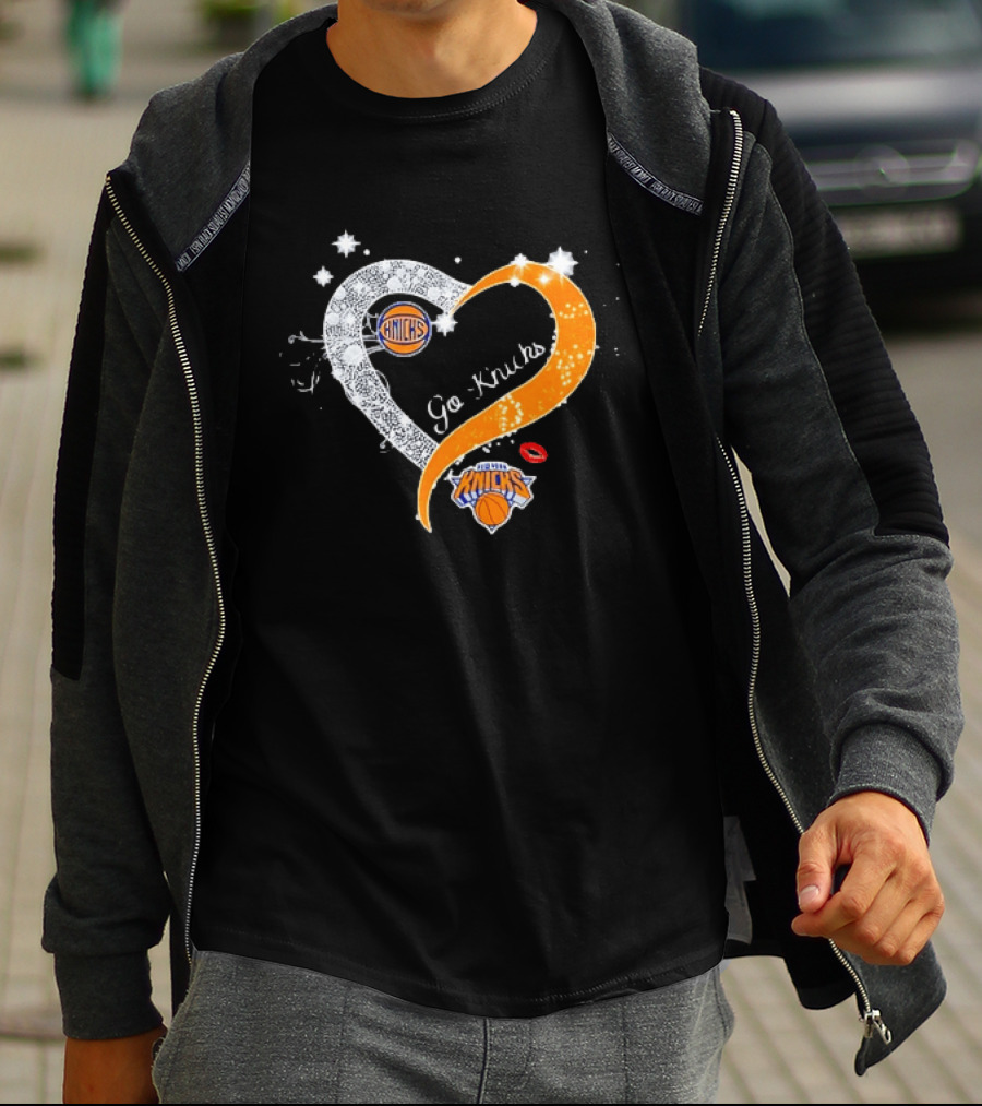 NY Knicks Heart Go Knicks Lips New York Knicks Basketball Team Fan T-Shirt