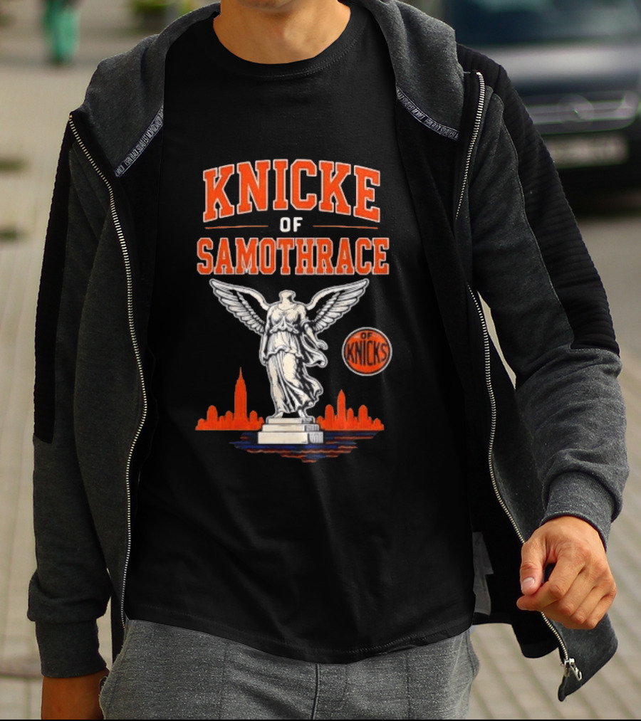 Knicks Of Samothrace Winged Victory Statue Basketball Skyline T-Shirt