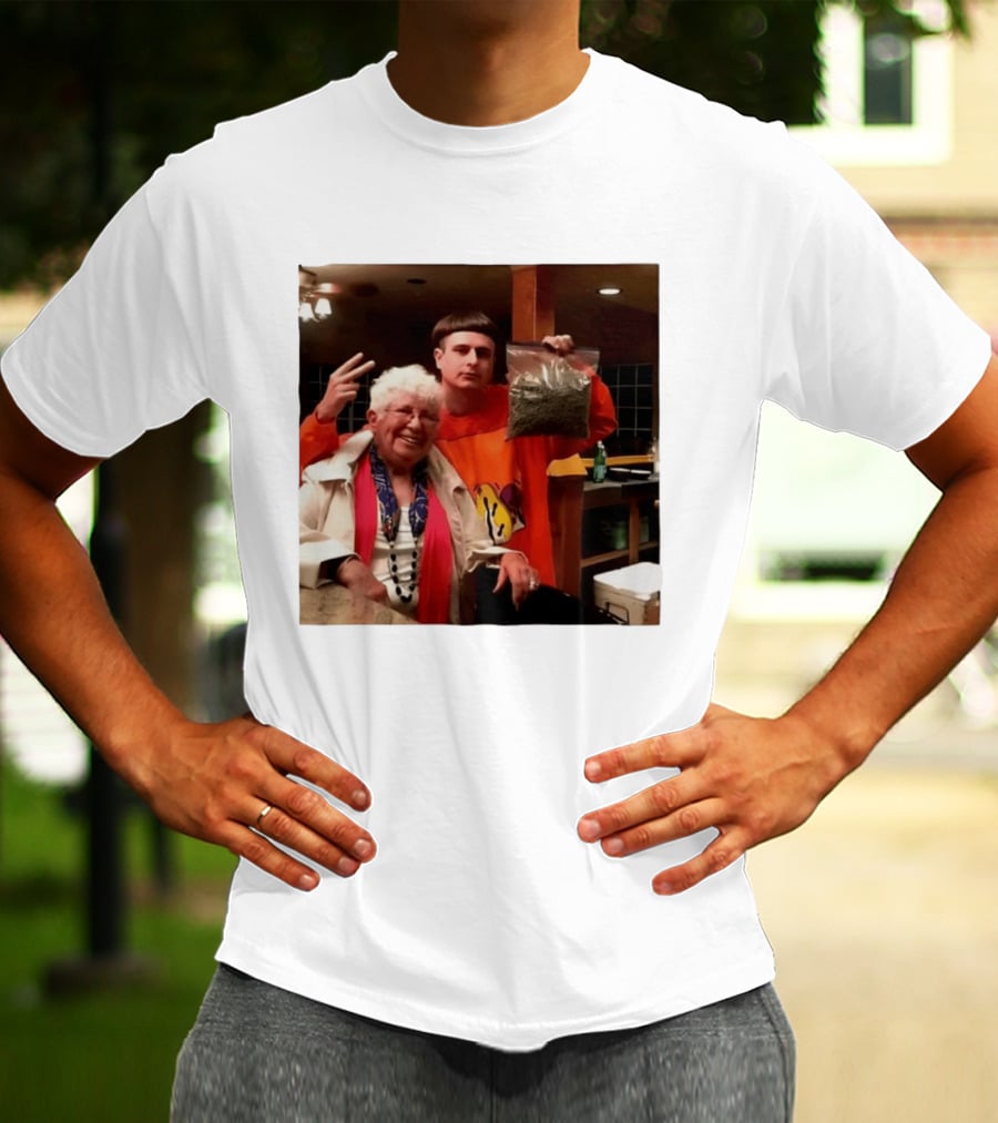 Oliver Tree Peace Sign Grandma Holding Bag T-Shirt